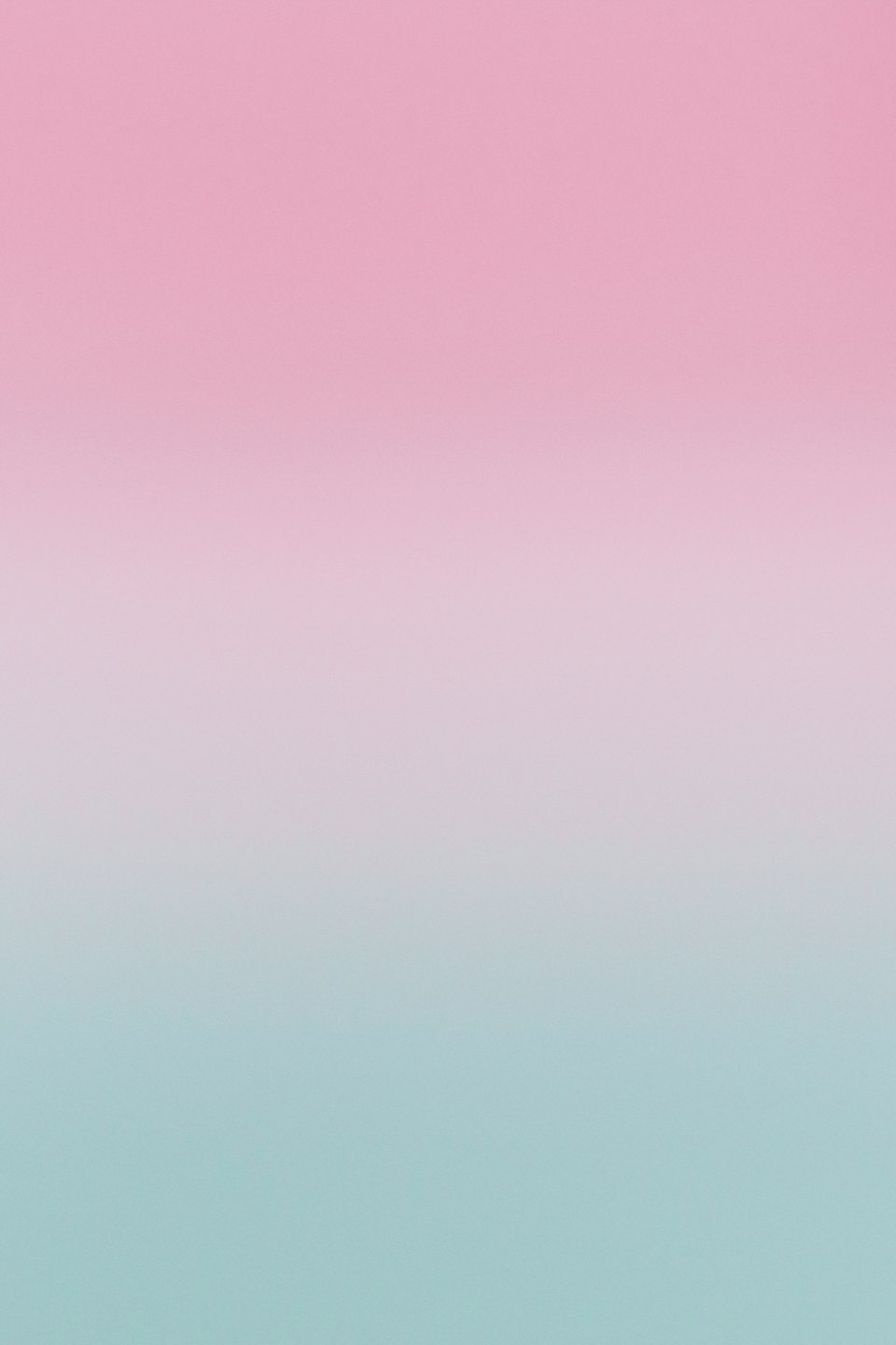 Sfondo sfumato astratto dal rosa pastello all'azzurro.